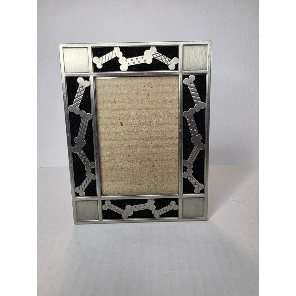 Silvertone & Black 5X7